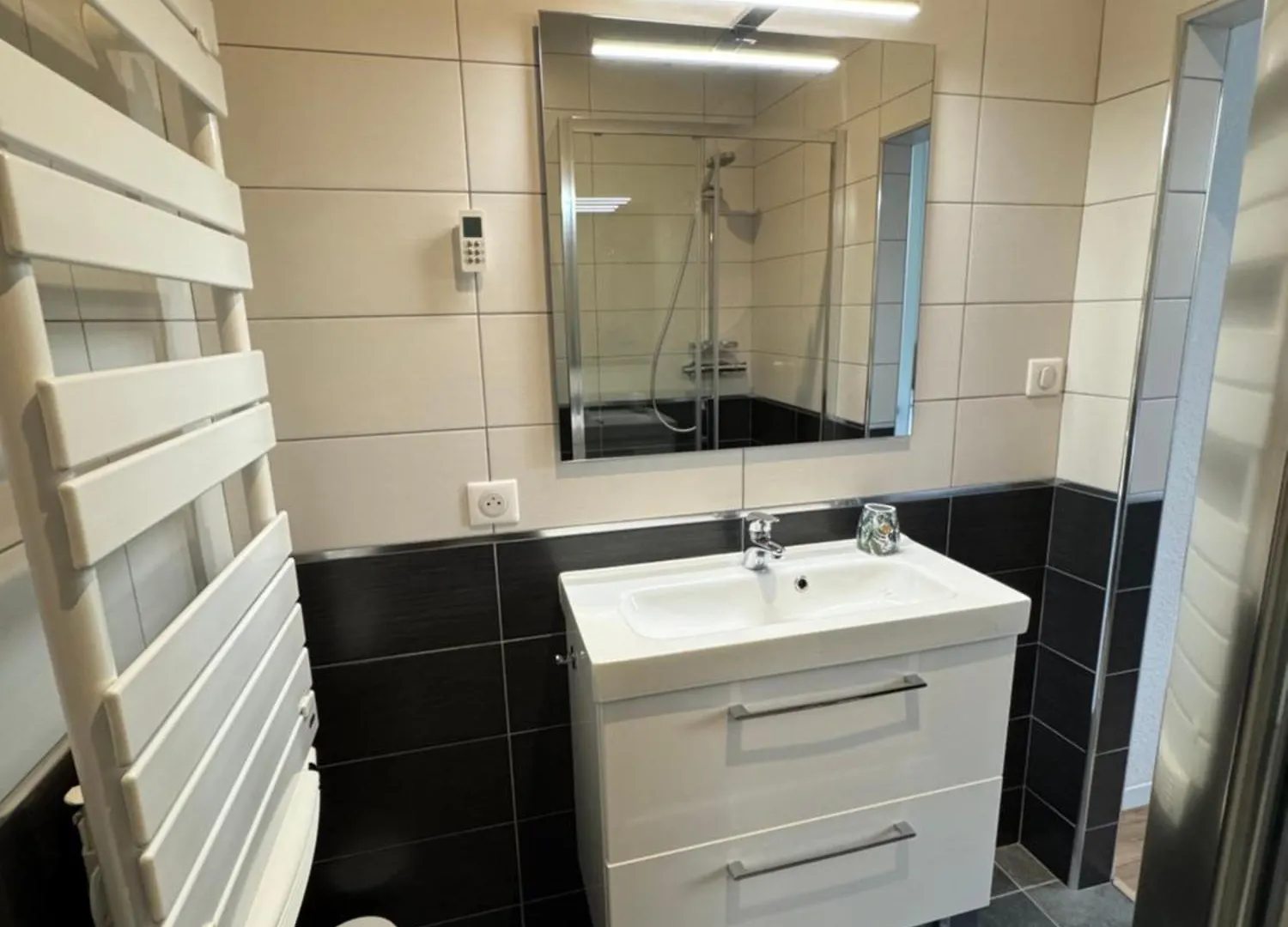 Appartement Le Madargue Idealement Place Chatel-Guyon Apartment